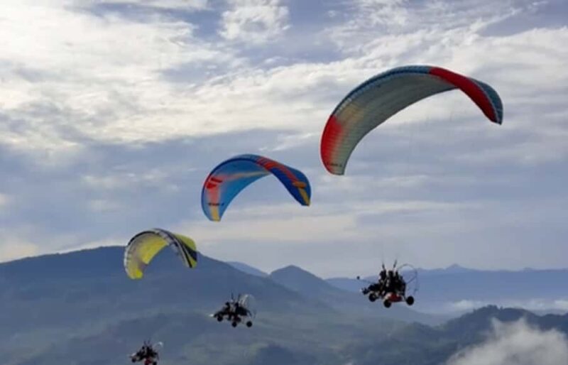 Vang Vieng Cloud Walk:Hot Air Balloon and Paragliding Flight - An In-Depth Look at the Vang Vieng Cloud Walk Experience