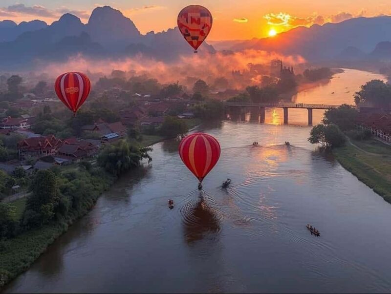 Vang Vieng: Hot Air Balloon/Paragliding Flight-Hotel Pickup - Vang Vieng: Hot Air Balloon and Paragliding Flight – Hotel Pickup