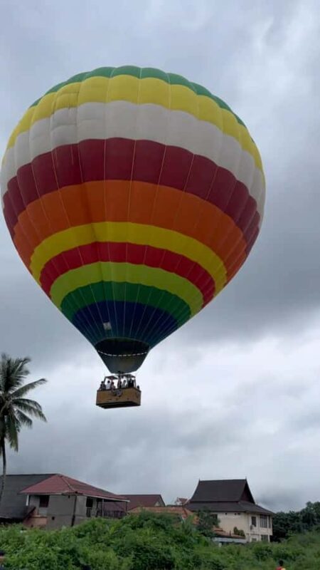 Vang Vieng: Hot Air Balloon Ride and Kayaking Adventure - FAQs