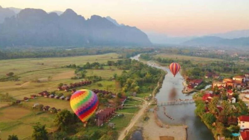 Vang Vieng: Hot Air Balloon Ride with City Hotel Pickup - Who Should Consider This Experience