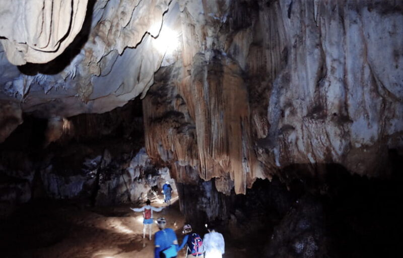 Vang Vieng: Kayaking&Cave Tubing&Trekking&Blue Lagoon 1 - FAQ