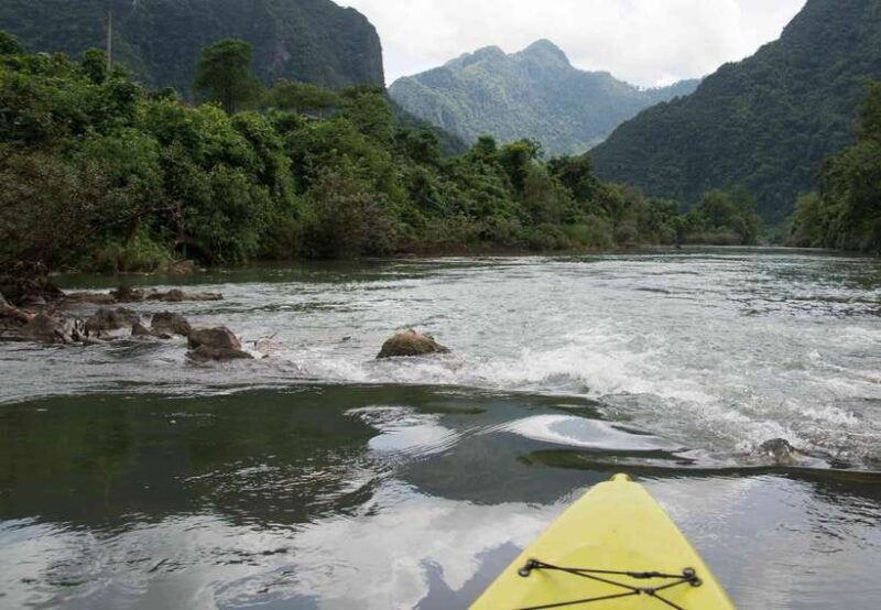 vang-vieng-nam-song-river-kayak-tour