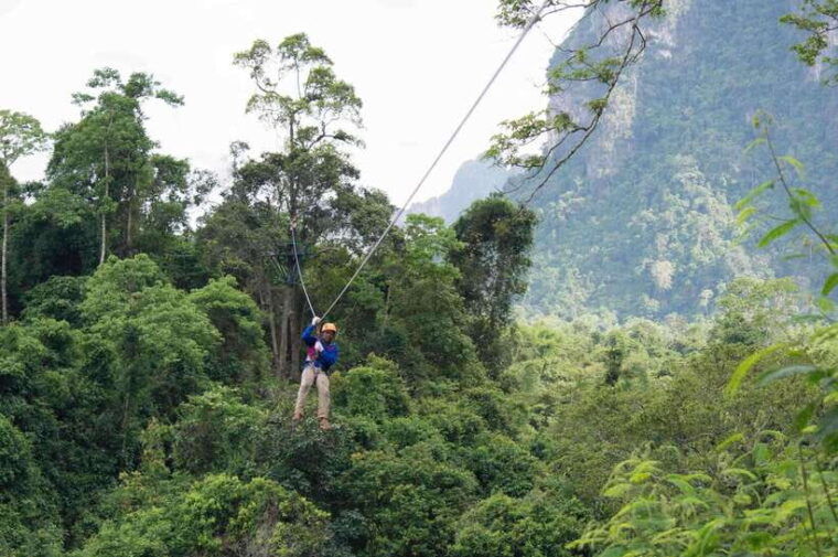 vang-vieng-nam-song-river-kayak-tour