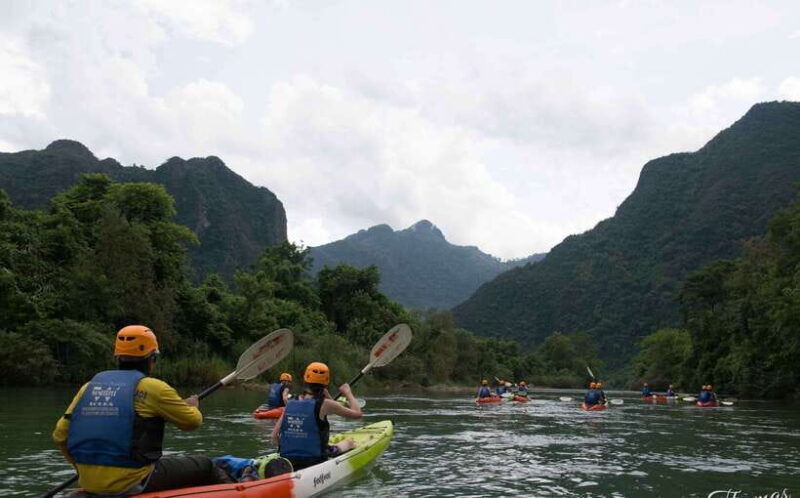 vang-vieng-tham-nangfar-and-tham-nam-day-tour-with-kayaking