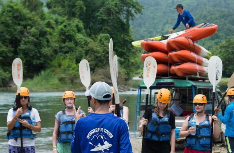 vang-vieng-tham-nangfar-and-tham-nam-day-tour-with-kayaking