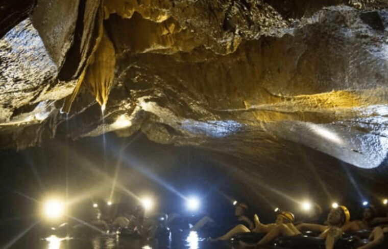 vangrong-zipline-rafting-2-cave-hikes-kayaking-lagoon-4