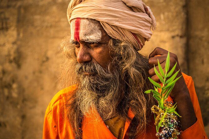 Varanasi: Boat Ride, Ghat Walk & Aarti Ceremony Tour - A Detailed Look at the Tour Experience