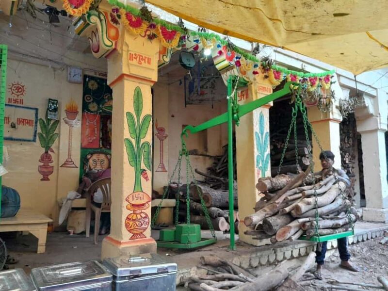 Varanasi Eternal Fire Walk: Harischandra to Manikarnika Ghat - Exploring the Varanasi Fire Walk: A Journey Through Life and Death