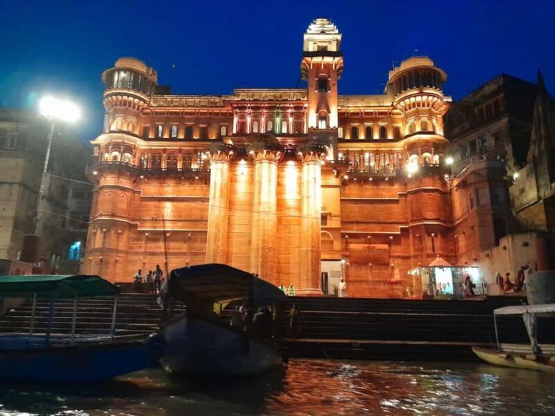 Varanasi: Fragrance, Essential Oil, and Food Walking Tour - Key Points