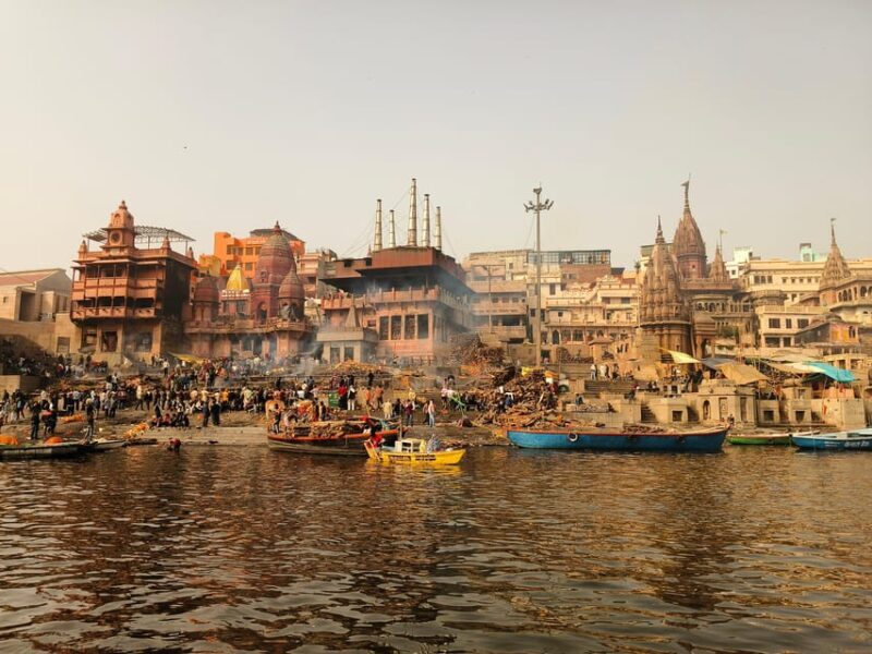 Varanasi: Manikarnika Ghat (Oldest Cremation Site) Tour - Analyzing the value: Price, length, and what you get