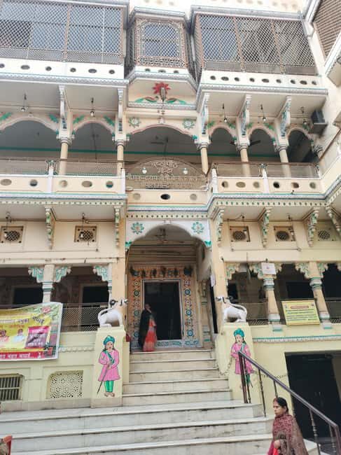 Varanasi & Sarnath Full Day Tour With Boatride Ganga Aarti - What Makes the Experience Stand Out?