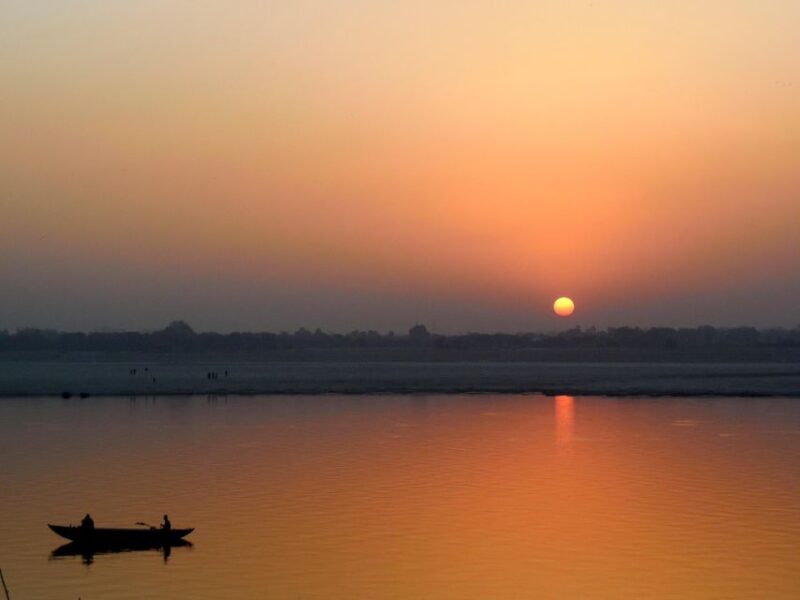 Varanasi: Sunrise Boat Tour with Arti Ceremony - Key Points