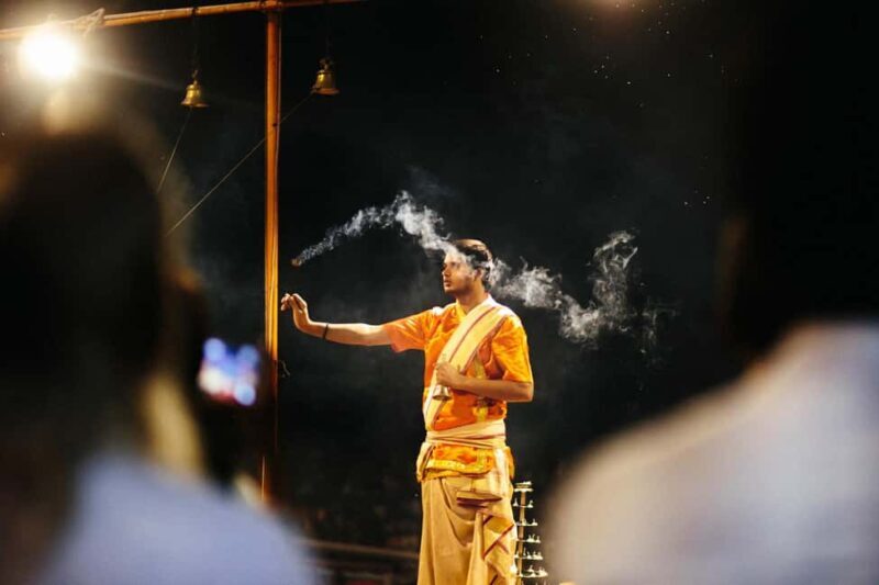 Varanasi. Sunrise & Morning Down Town. Walking Tour - The Sum Up