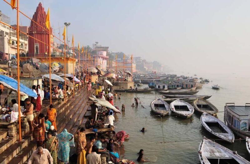 Varanasi Sunset Tour with Ganga Aarti & Free Boat Ride - FAQs