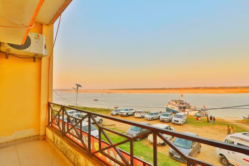 Varanasi Walking Tour:- A walk through the heritage. - The Evening Ganga Aarti at Dashashwamedh Ghat