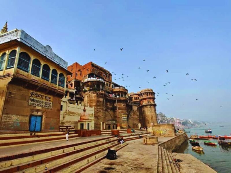 Varanasi Walking Tour with Local Snacks - Key Points