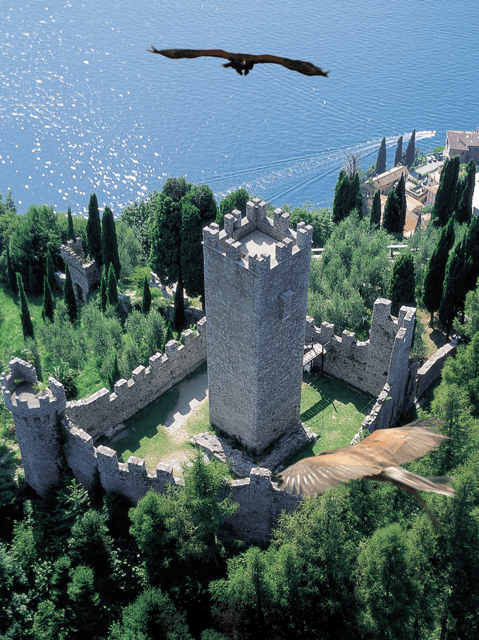 varenna-castello-di-vezio-entry-ticket