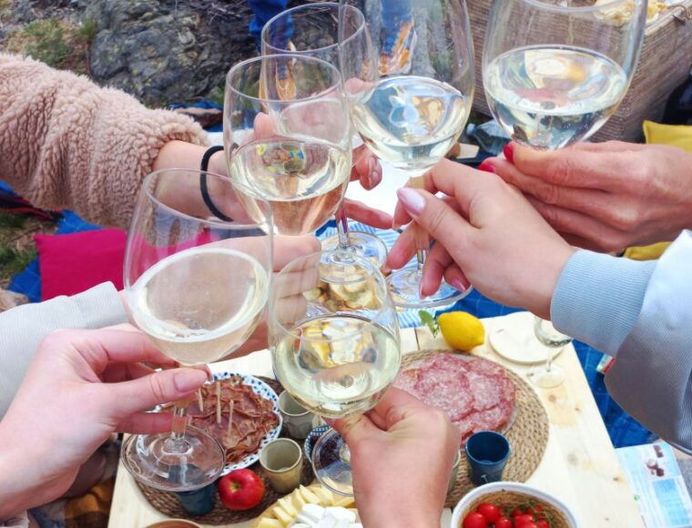 varenna-picnic-experience-in-the-italian-alps