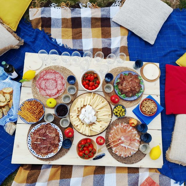 varenna-picnic-experience-in-the-italian-alps