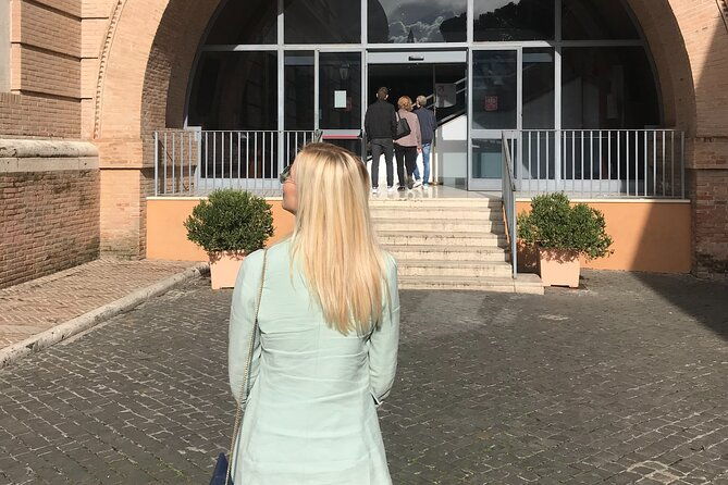 vatican-and-sistine-chapel-guided-tour-with-skip-the-line-2