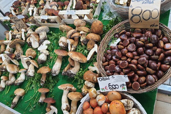 vatican-and-trionfale-market-tour-with-wine-and-food-tasting