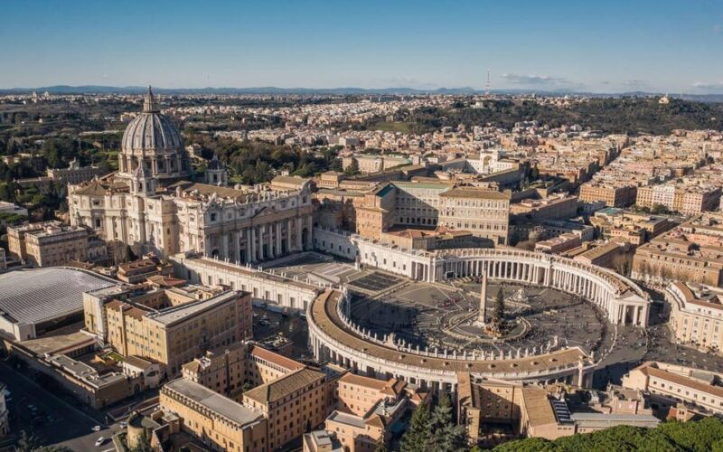 vatican-avoid-the-crowd-evening-tour-to-museums-sistine