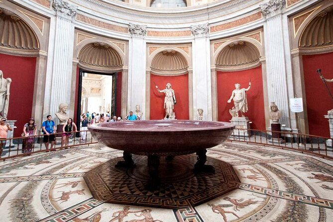 vatican-by-night-vatican-museums-and-sistine-chapel-guided-tour-2