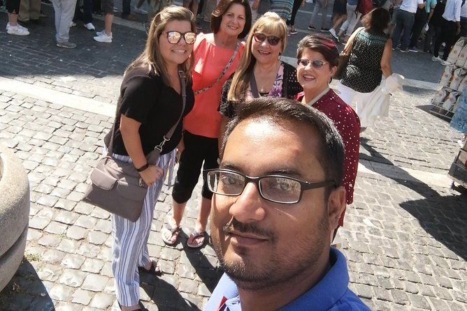 vatican-city-private-tour-with-museumsistine-chapel-st-peter-vip-no-line-entry