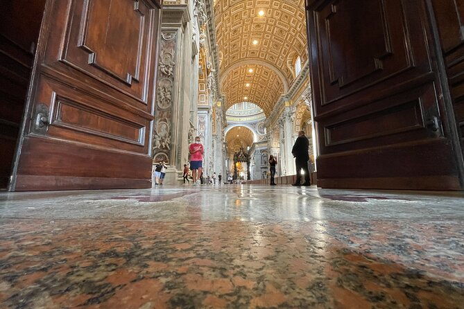 vatican-city-st-peters-basilica-climb-dome-breakfast-tour