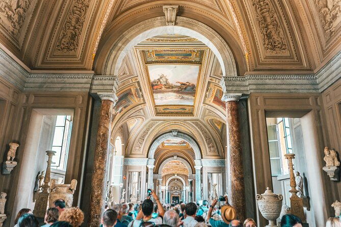 vatican-museum-and-sistine-chapel-skip-the-line-group-guided-tour