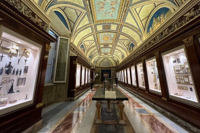 vatican-museums-and-sistine-chapel-skip-the-line-ticket-5