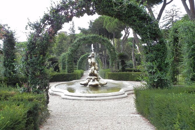 vatican-museums-and-vatican-gardens-minibus-tickets