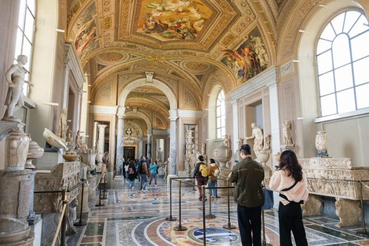 vatican-museums-sistine-chapel-guided-tour-3