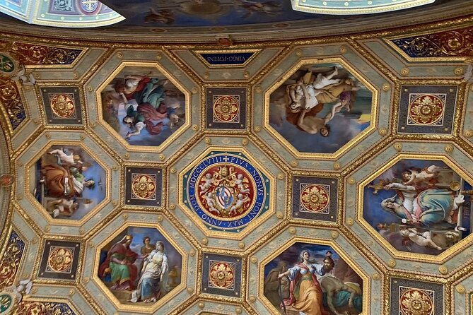 vatican-museums-sistine-chapel-priority-entrence-ticket-optional-audio-guide