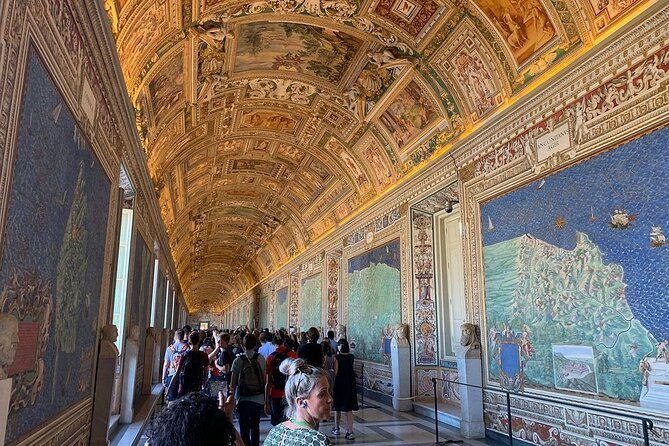 vatican-museums-sistine-chapel-priority-entrence-ticket-optional-audio-guide