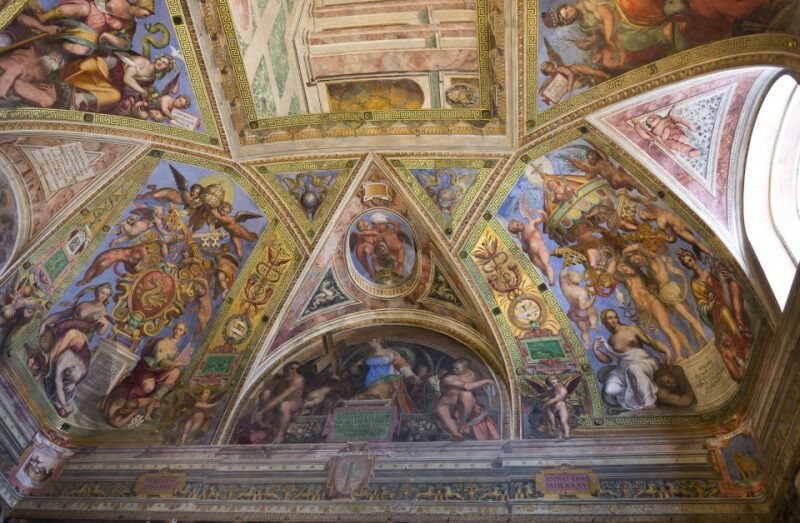 vatican-museums-sistine-chapel-raphael-room-private-tour
