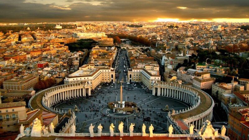 vatican-museums-sistine-chapel-with-basilica-or-rafael-rooms-2