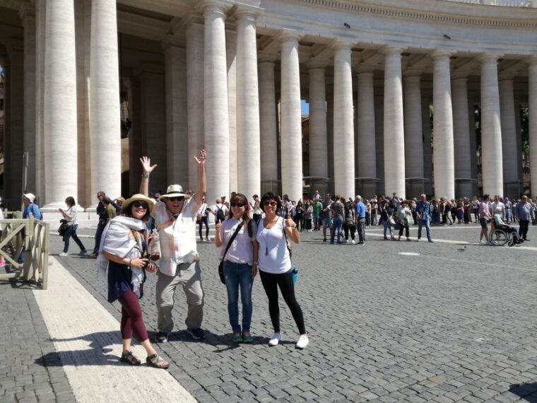 vatican-private-early-morning-sistine-chapel-raphael-rooms