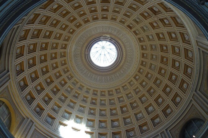 vatican-sistine-chapel-private-skip-the-line-tour-with-phd-licensed-guide