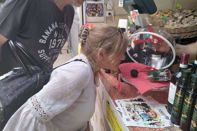 vatican-street-food-tour-and-wine-experience-with-local-guide-2