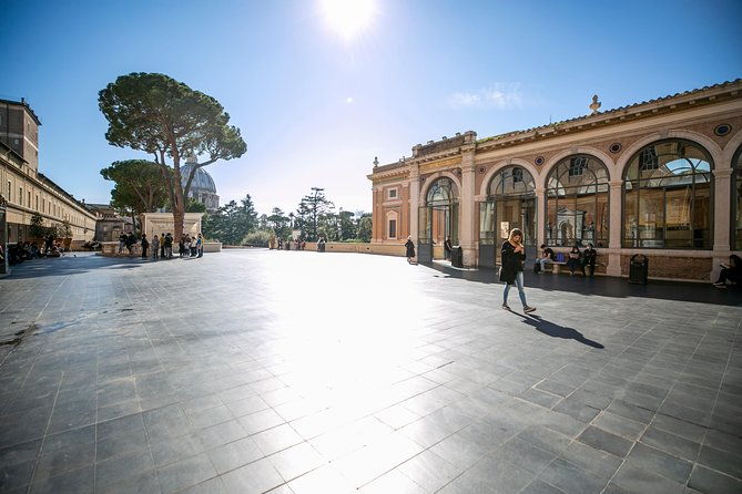 vatican-tour-with-michelangelos-sistine-chapel-fast-access