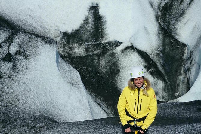 vatnajokull-glacier-walk-from-hali