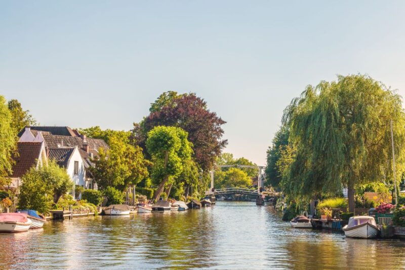 vecht-river-private-tour-sightseeing-cruise-with-diner