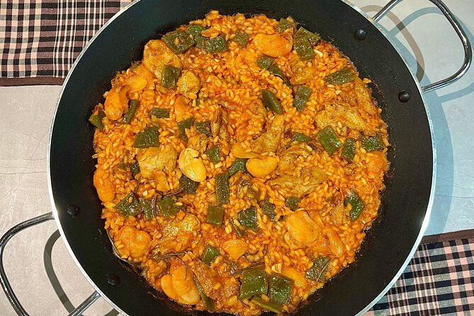 vegan-paella-and-traditional-plant-based-rice