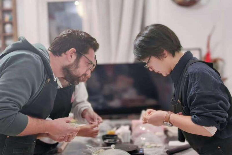 vegan-soup-dumpling-making-in-shikumenshanghai-style-lane
