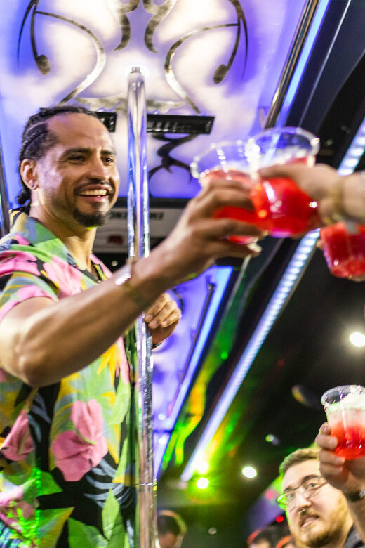 Vegas: 4-Hour Club Crawl with Party Bus Experience - In The Sum Up