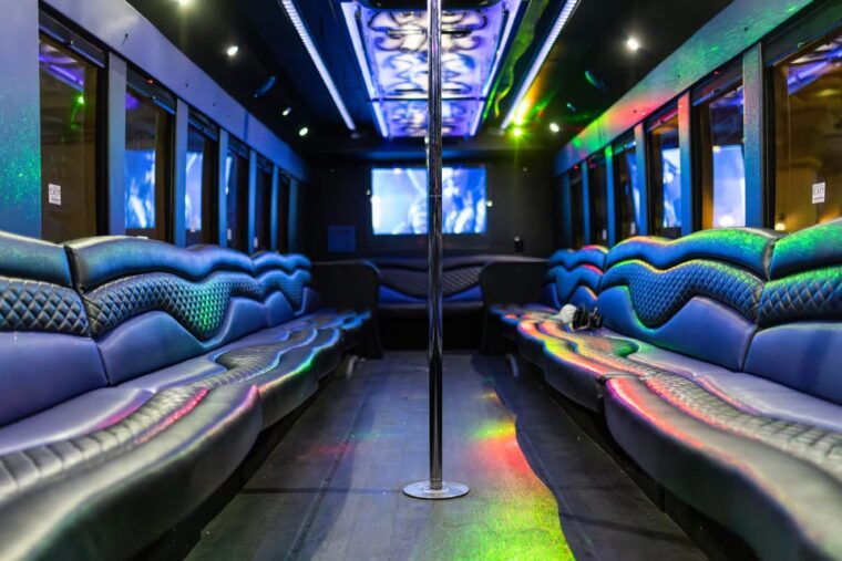 vegas-4-hour-club-crawl-with-party-bus-experience