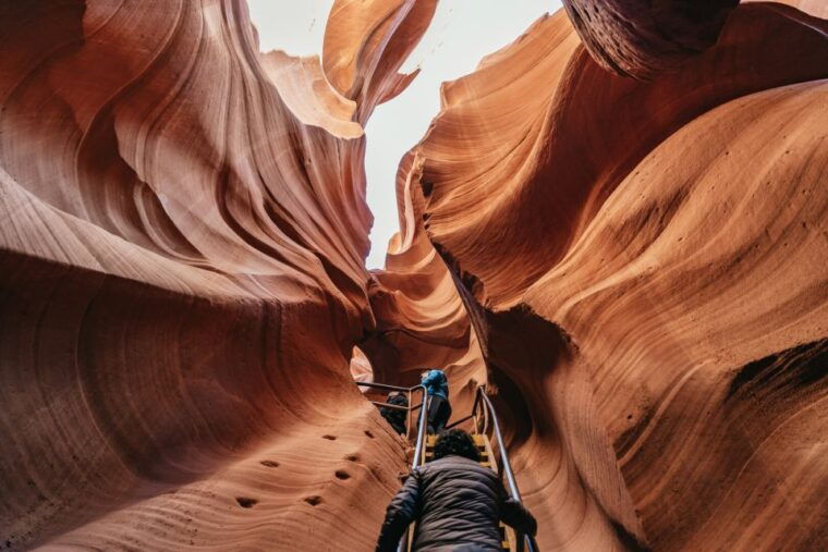 vegas-antelope-canyon-horseshoe-bend-tour-at-golden-hour