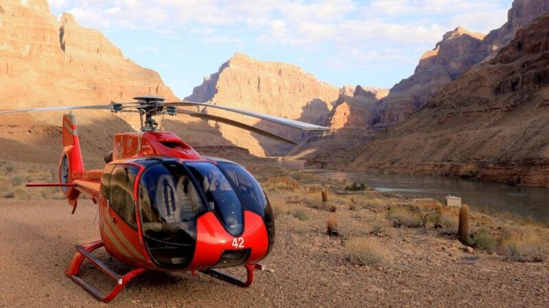 vegas-grand-canyon-airplane-helicopter-and-boat-tour