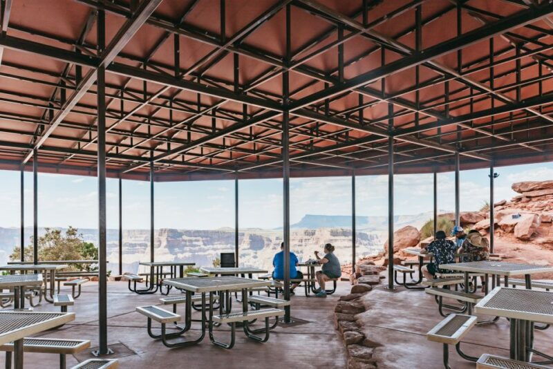 vegas-grand-canyon-hoover-dam-skywalk-option-two-meals